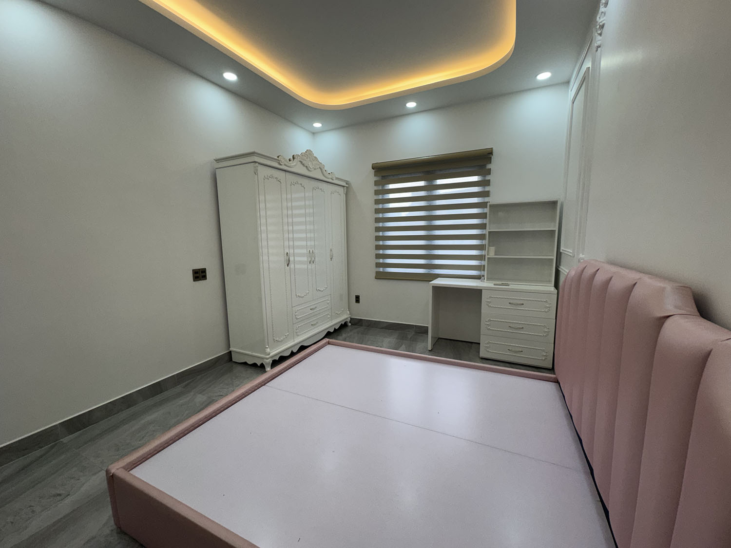 Biệt thự thiết kế tân cổ điển, full nội thất cao cấp xe hơi đổ trong nhà khu VIP Phạm Văn Hai